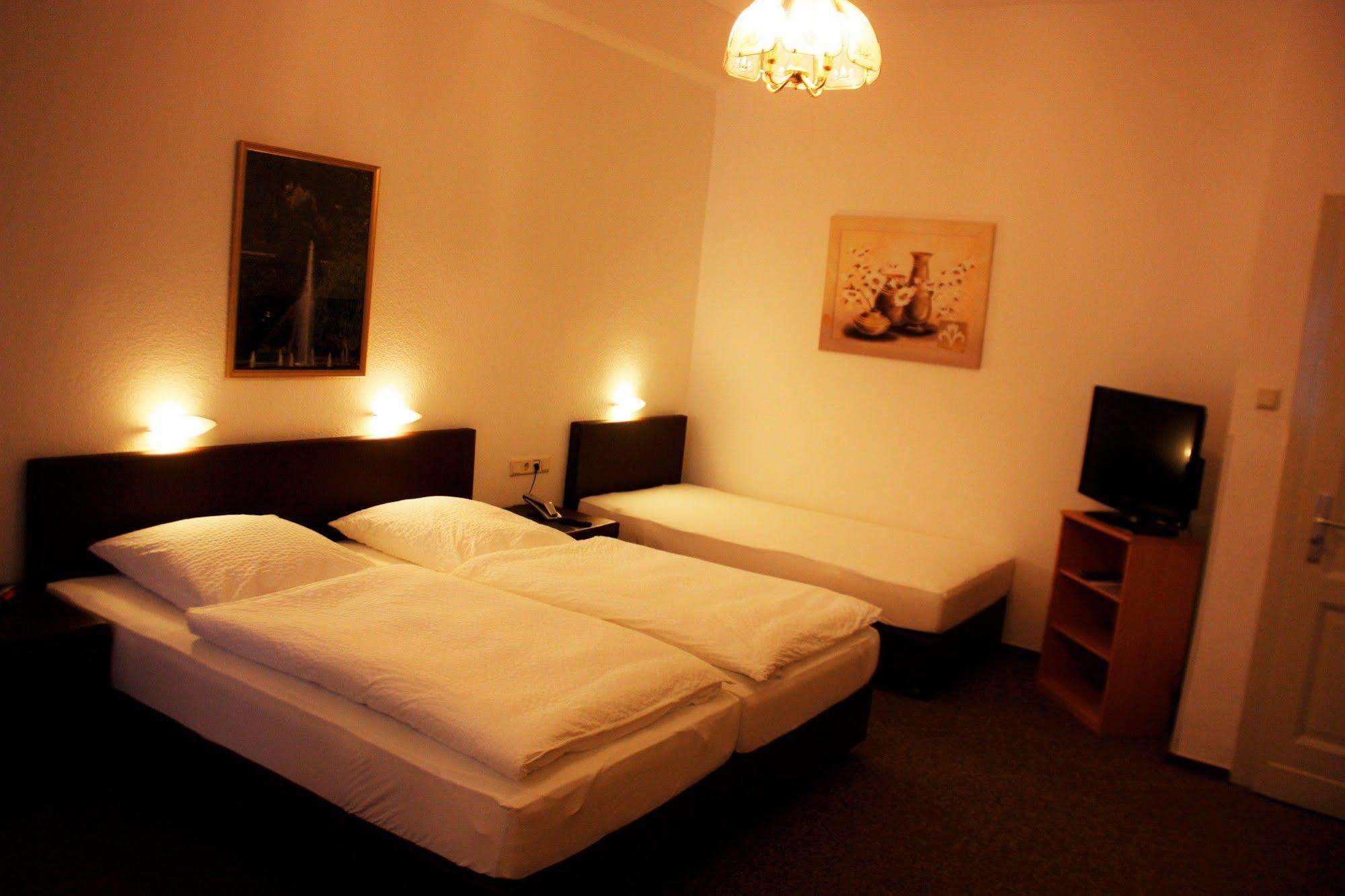 Hotel Zum Anker Andernach Exterior foto
